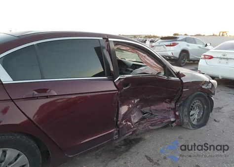 2008 Honda Accord 2.4 Lx z USA, uszkodzony, nr VIN JHMCP26338C031791